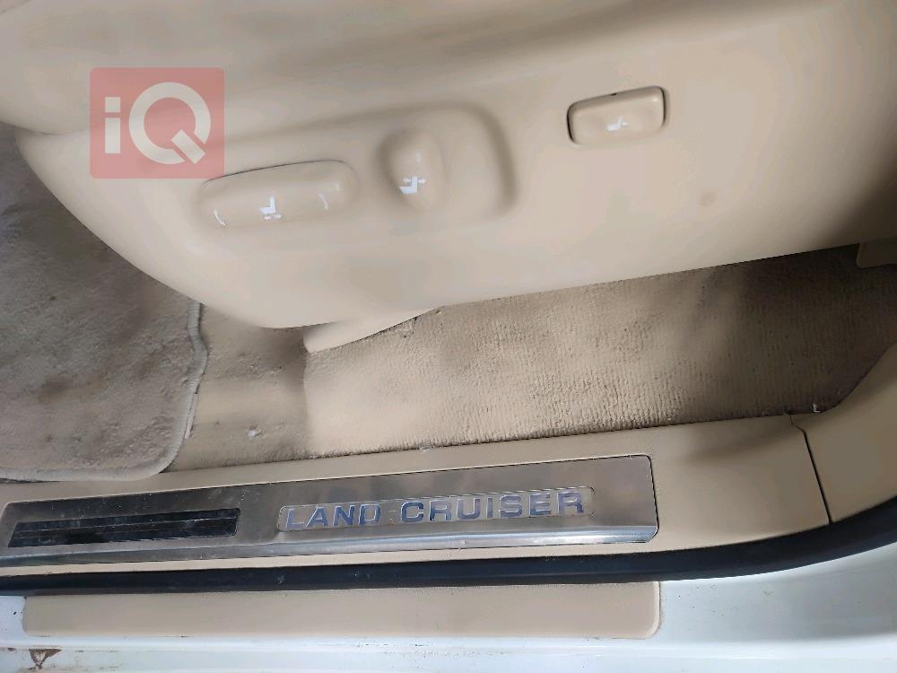 تويوتا لاندكروزر